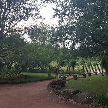 A Farm Stay - Casablanca'S Private Cottage,No Loadshedding! Hazyview Exterior foto